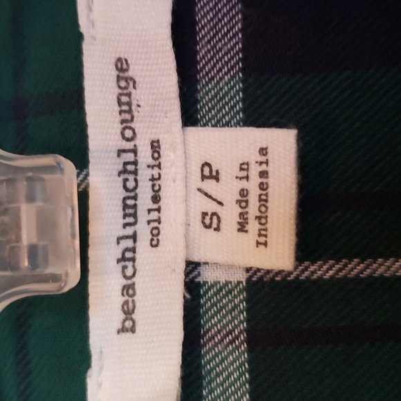 ♦️Beachlunchlounge Plaid Top with Bell Sleeves. FINAL PRICE - Picture 4 of 9